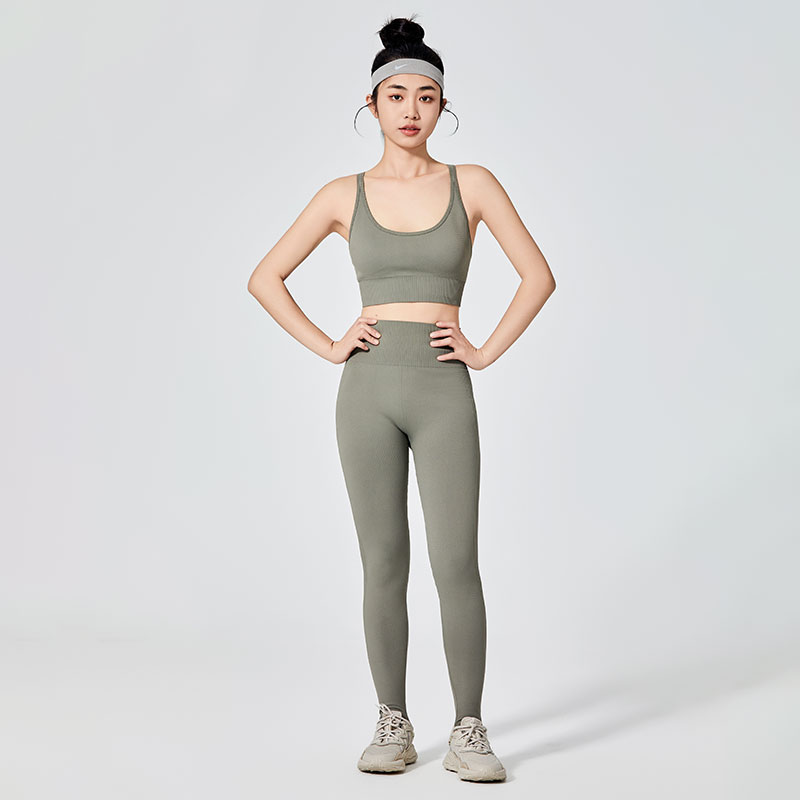 మహిళలు రంగుల సింపుల్ టైప్ స్పోర్ట్స్ లెగ్గింగ్స్