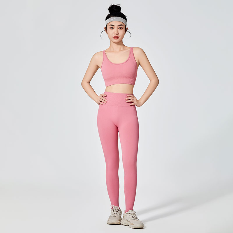 మహిళలు రంగుల సింపుల్ టైప్ స్పోర్ట్స్ లెగ్గింగ్స్ 